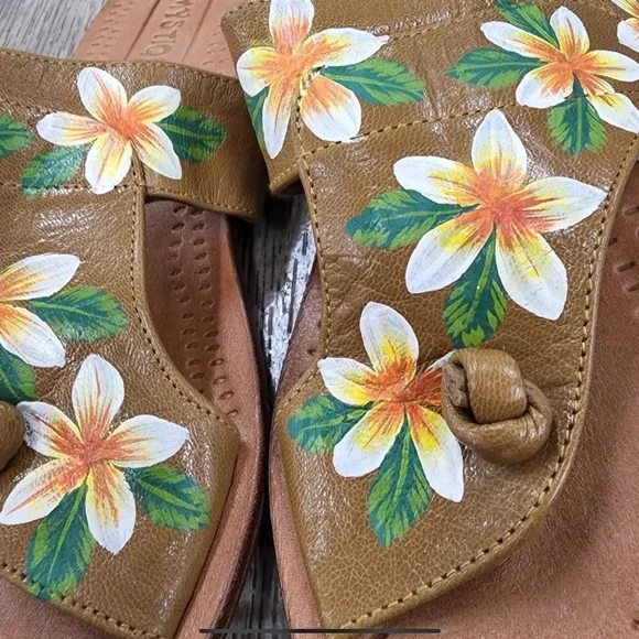 Mystique Boutique Hand Painted Leather Sandal - Picture 2 of 3